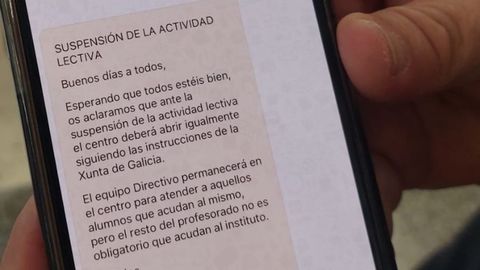 En los móviles de padres y madres aparecía hoy este mensaje