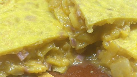 Jamón y queso. La tortilla especial de O Pazo, en Ponteceso