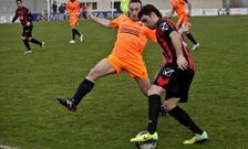El Lal�n, con la victoria ante el Pontellas, dio un paso m�s hacia la permanencia.