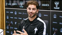 Javi Rueda, durante la comparecencia que ofreci tras su renovacin hasta el 2029.