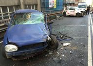 Los dos coches sufrieron da�os de importancia. 