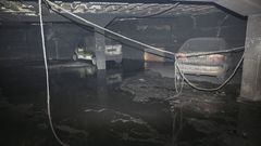 Un incendio en la freidora de un bar en Carballo destroz� el garaje contiguo