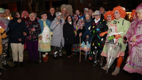 En la Casa do Sol se celebr� el emotivo homenaje y la ofrenda floral a Nito y Ant�n de Santiago