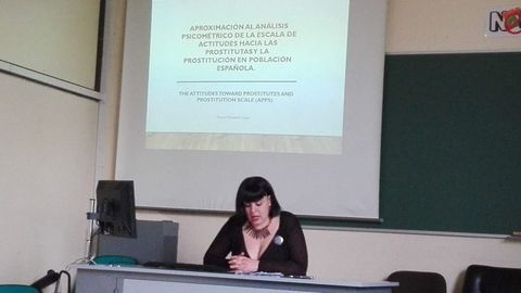 Mar�a Mart�nez, durante una jornadas en las que tambi�n se abord� el tema de la prostituci�n