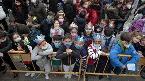 A la quema de las comadres acuden todos los aos escolares de los colegios de Monforte