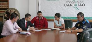 Los organizadores, ayer con Milagros Lantes. 