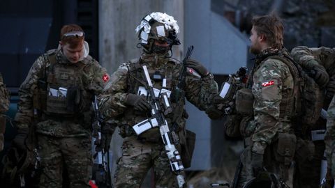 Soldados daneses en Groenlandia.