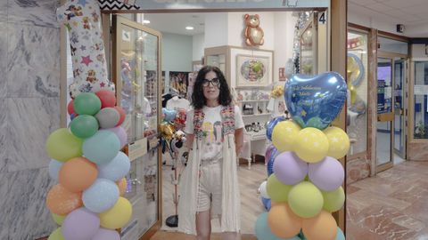 Mar�a de los �ngeles Fern�ndez Hern�ndez es la propietaria de la tienda Giftmo, en las Galer�as Viacambre