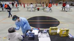 En O Carballi�o habr� ma�ana un nuevo cribado masivo. El �ltimo, en la foto, fue el 9 de febrero