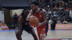 D�dac Cuevas, durante el partido del Leyma Coru�a ante el Cantabria.