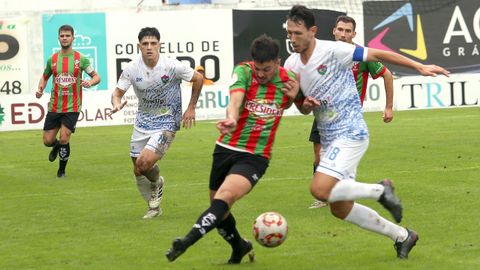 Partido de Tercera Federacin entre el Boiro y el Racing Villalbs