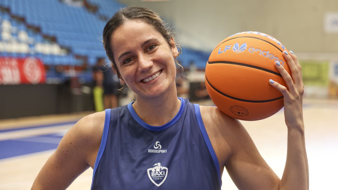 Alba Sánchez-Ramos, jugadora del Baxi Ferrol: «La Copa Galicia se vive mucho y por eso es importante para nosotras»