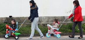 El n�mero de ni�os de cero a cuatro a�os en la comarca pas� de 5.075 cuando empez� la crisis a los 4.803 que hay ahora. 