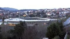 Vista exterior del estadio de A Malata. 