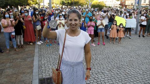 La gran Teresa Portela lleva su medalla a O Grove