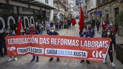 Mira aqu las fotos de la concentracin del Primero de Mayo en Ribeira!