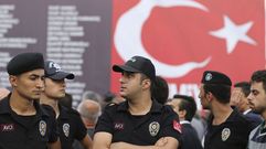 Ceremonia en Estambul en recuerdo a los fallecidos durante el intento de golpe de Estado