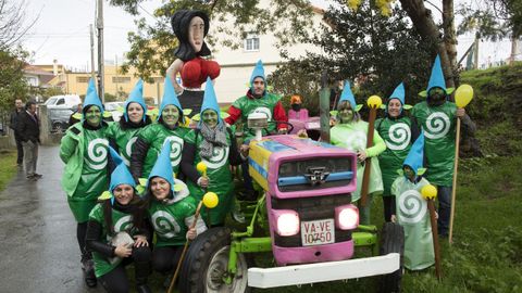 Presentaci�n de la Mikaeli�a y del bus de la Mikaela en Bu�o