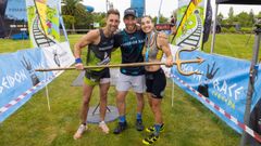 Rub�n Garc�a y Bea Rubio, con �lvaro S�nchez en el centro.