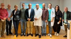 Unidad de litotricia del Chuac. De izquierda a derecha: Javier Paris, Jos� Janeiro, Dolores Rey, Daniel L�pez, Venancio Chantada (jefe del servicio de Urolog�a) Alberto Lancina (coordinador de la unidad), Manuel Boh�rquez, Marcos Aller, Silvia Mart�n y �ngel Salgado.