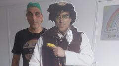 Miguel �ngel Prieto con una imagen de Frei Chit�n