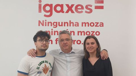 Xurxo Doval, Carlos Rosón y Natalia González.