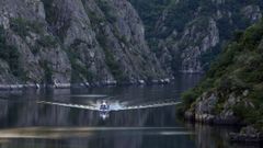 Ca�ones del Sil | Es uno de los rincones m�s bellos y aut�nticos de Galicia. Empieza en Castro Caldelas, donde no deber�s perderte las vistas desde su fortaleza, y sigue hasta Os Peares, pasando por monasterios como Santa Cristina de Ribas de Sil.