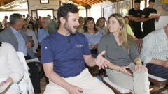 Domi Vlez y Luca Freitas conversan antes de empezar el acto en el hotel rural Entre os Ros