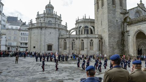 Actos de la Guardia Real en Lugo: desfile en Santa Mar�a