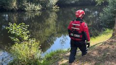 Bomberos de O Carballi�o participaron en las labores de rescate.