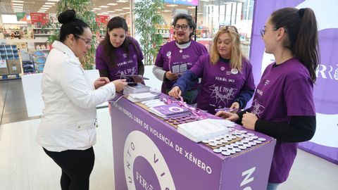 Punto violeta en el centro comercial Parque Ferrol