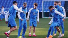 Yeremay, Mario Soriano, Altimira y Quagliata, entre otros, en un entrenamiento