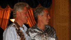 Bill Clinton, junto a Epstein, en una imagen divulgada por el Departamento de Justicia estadonunidense.