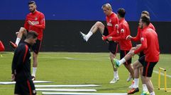 Tensa espera en el Atl�tico