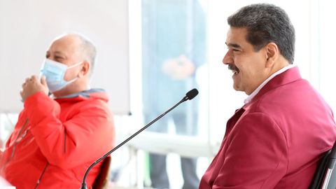 Nicols Maduro, en primer trmino, junto al nmero dos del chavismo, Diosdado Cabello