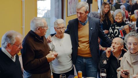 Visita de Rueda a la residencia de tiempo libre de O Carballi�o.