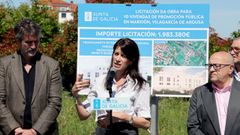 El alcalde, Alberto Varela, y la conselleira de Vivenda, Mar�a Jos� Allegue, en la presentaci�n del proyecto