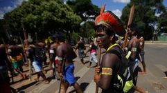 Protesta de los&nbsp;kayap�s&nbsp;frente al Palacio del Planalto