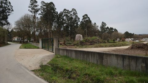 La parcea, de m�s de cinco mil metros cuadrados, est� ubicada cerca de viviendas y la empresa propietaria la utiliza desde hace a�os