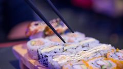 sushi, oviedo, Asturias, comida para llevar.Bandeja de sushi