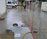 La plaza de Espa�a de Ribeira registr� inundaciones. 