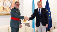 El presidente de la Xunta, Alfonso Rueda, junto al general jefe de la Guardia Civil de Galicia, Miguel �ngel Gonz�lez Arias, en Santiago.