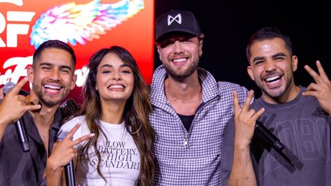 Kevin Bury (Cris Vega), Mara Jos Vargas (Yeimy de nia), Juan Manuel Restrepo (Erik y Charly de joven) y Juan Palau (Drama Key) actuarn en A Corua en el primer concierto de La Reina del Flow