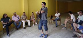 Ourense en Com�n celebr� ayer su primera asamblea en su nueva sede, en la r�a das Burgas. 