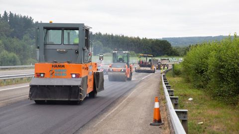 Obras en la A-8 en sentido Vilalba cerca de Baamonde