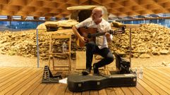 Xabier Daz ofreceu este xoves un concerto con encanto no dolmen Dombate 