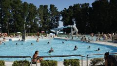 Imagen de a�os anteriores, de los ba�istas en las piscinas de Monterrei