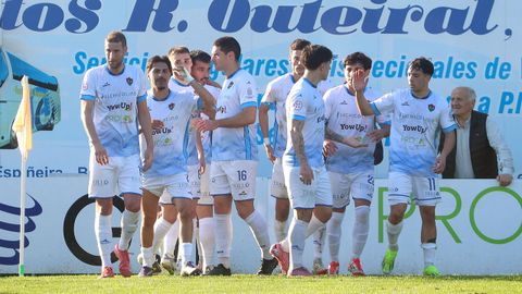 Partido de Tercera Federaci�n entre el Boiro y el Alondras