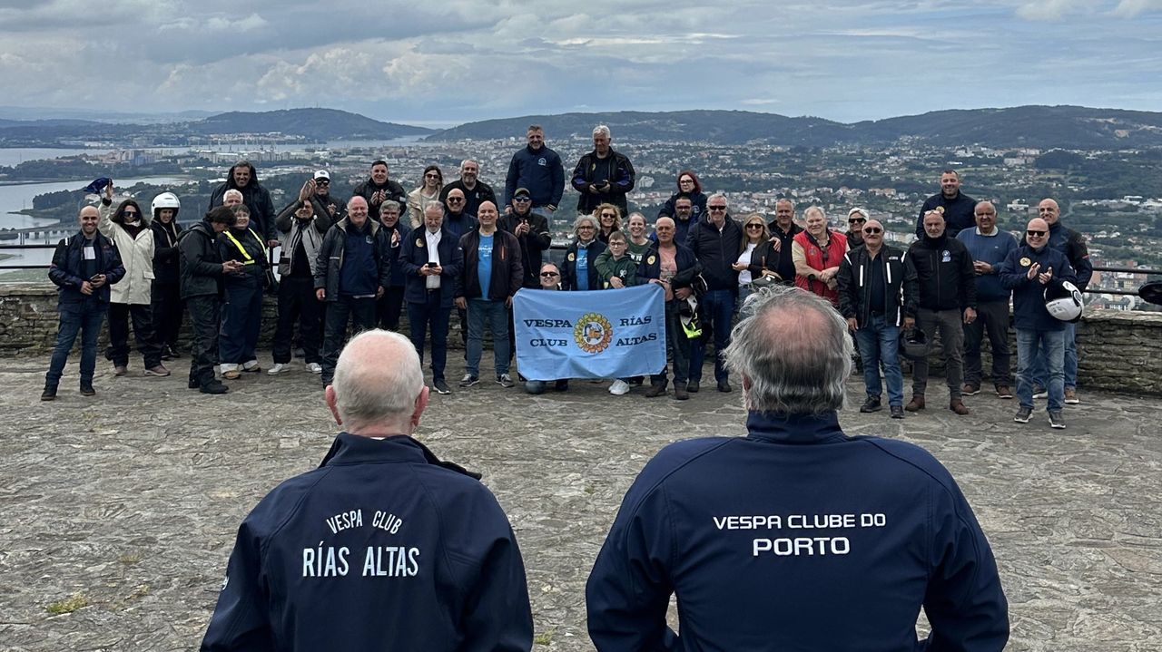 Aficionados de Ferrol y Oporto hermanados por las Vespas