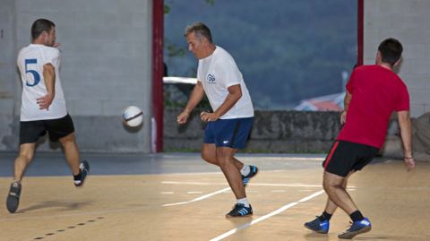 PARTIDO DE F�TBOL ENTRE EL PP Y EL PSOE DE PONTEVEDRA